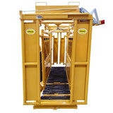 Sioux-Steel-Squeeze-Chute-with-Yellow-Manual-Head-Gate